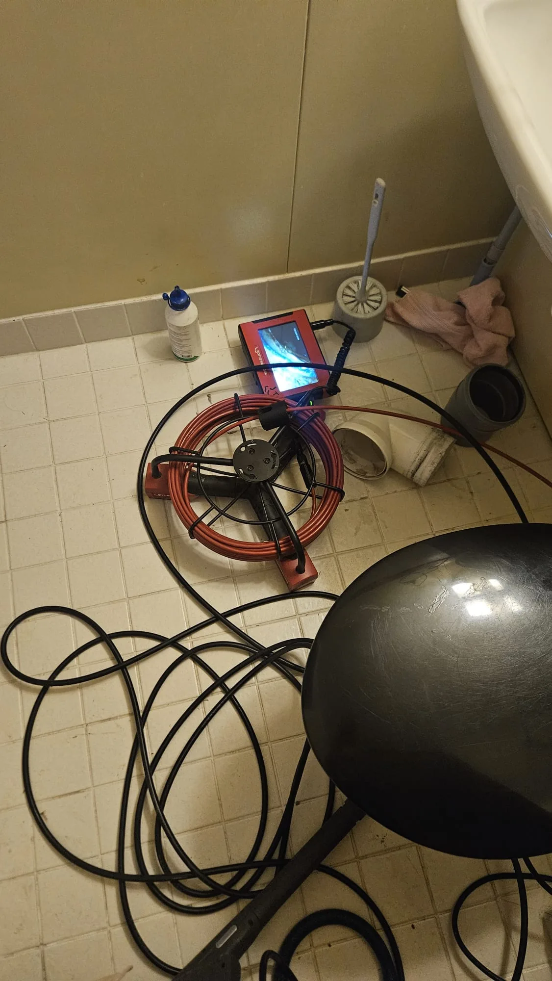 Viemärikamera putkiston tarkistuksessa – kiinteistötekniikka